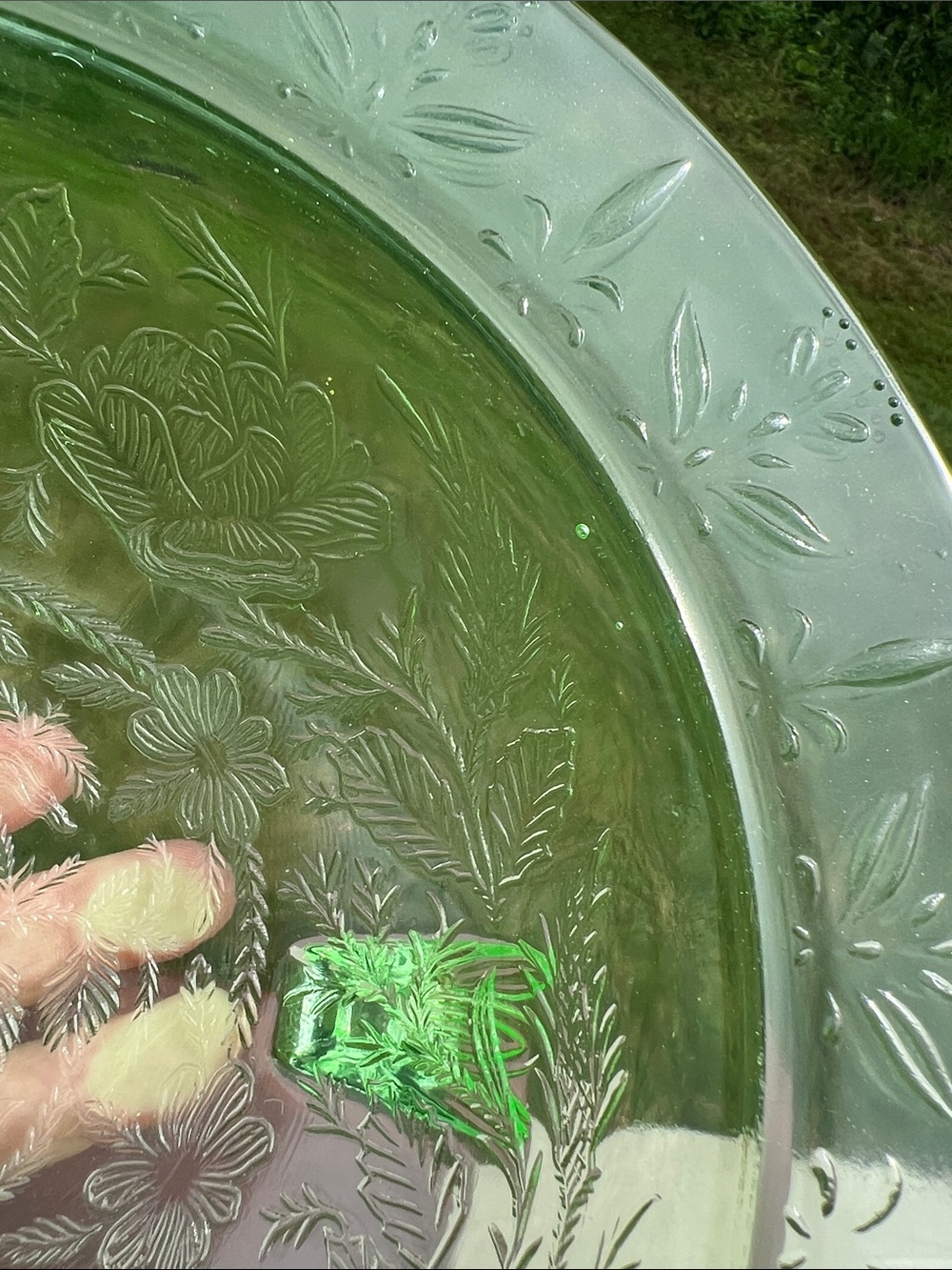 VTG Green Depression Glass Uranium Glass Rose and Thorn Footed Bowl Console Bowl - Picture 8 of 15